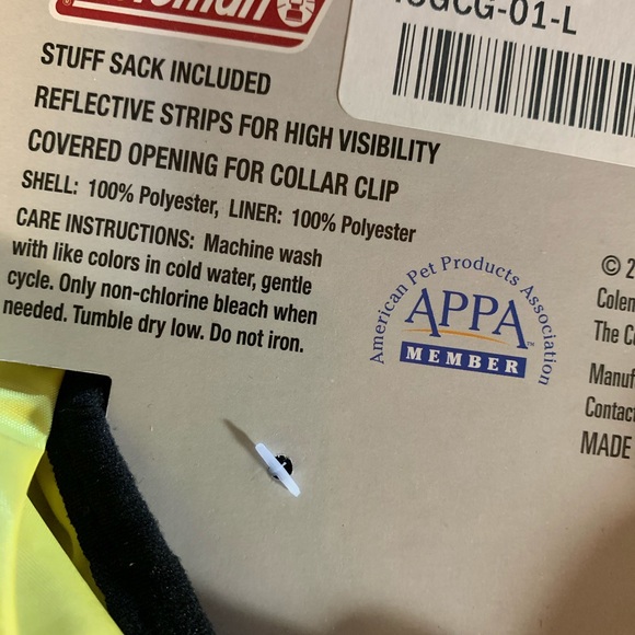 Coleman’s Dog Raincoat with stuff sack - Picture 5 of 6